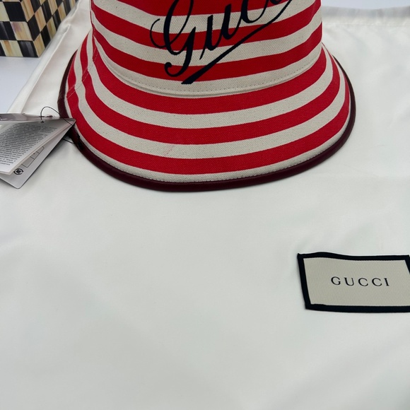 Women’s Gucci, striped canvas, bucket, hat, size large made in Italy - Picture 3 of 8